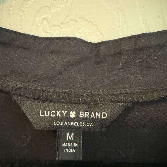 Sleeveless top - Picture 2 of 6